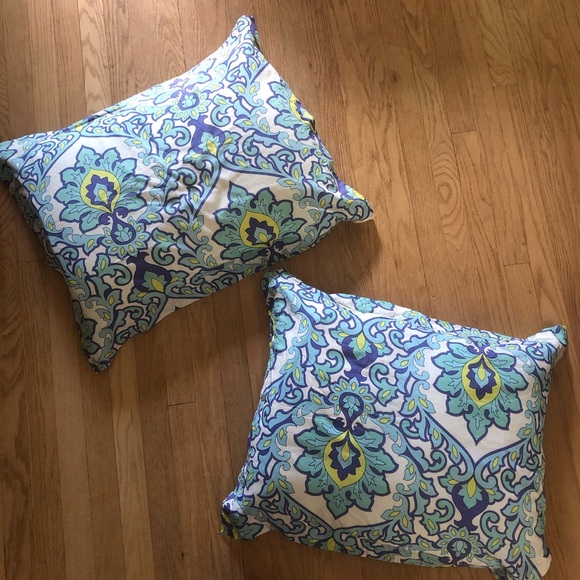 Urban Outfitters Pillow Shams - Picture 1 of 4